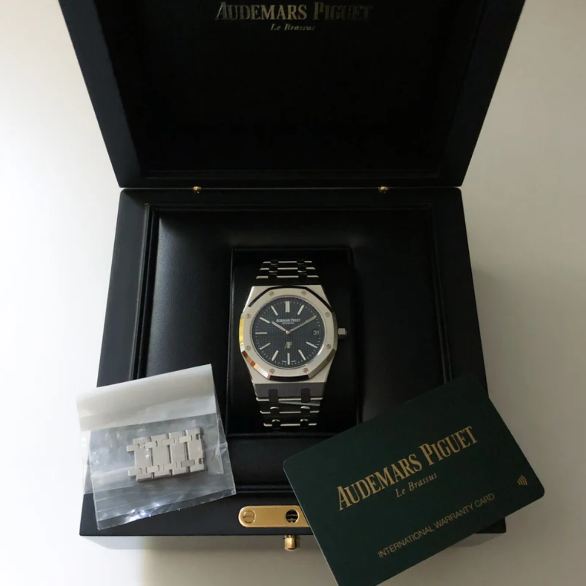 Watch AP Royal Oak Jumbo Extra